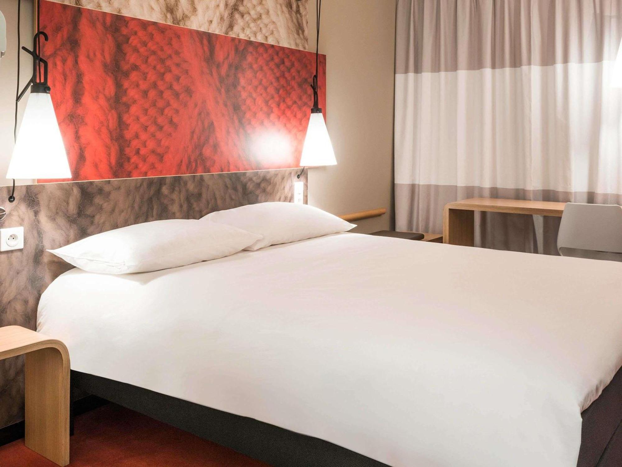 Standard reduced mobility Room with One Doublebe d