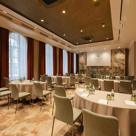 Grand Hotel Vilnius, Curio Collection By Hilton-2